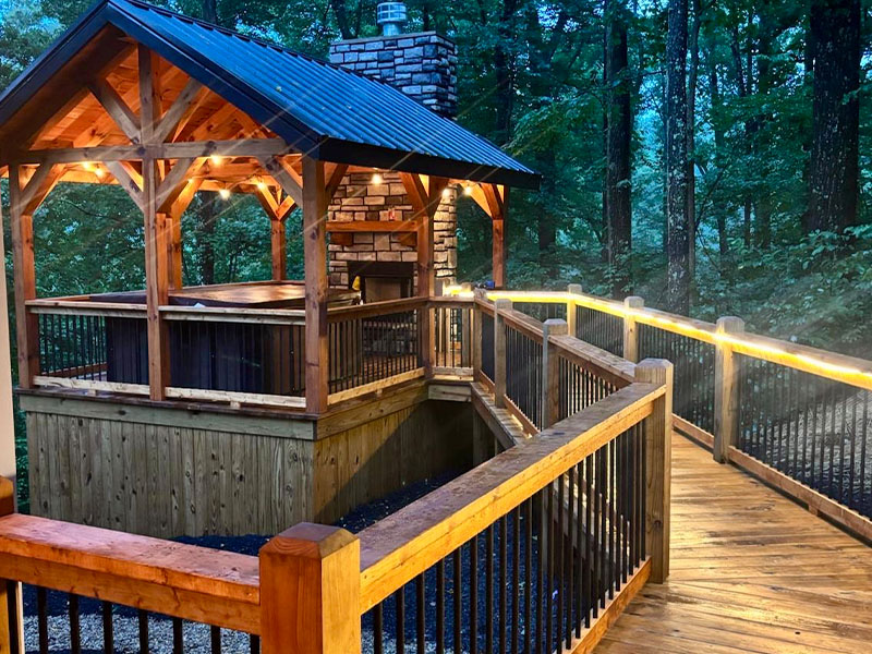 Chapter's End Loft with queen bed and inviting décor