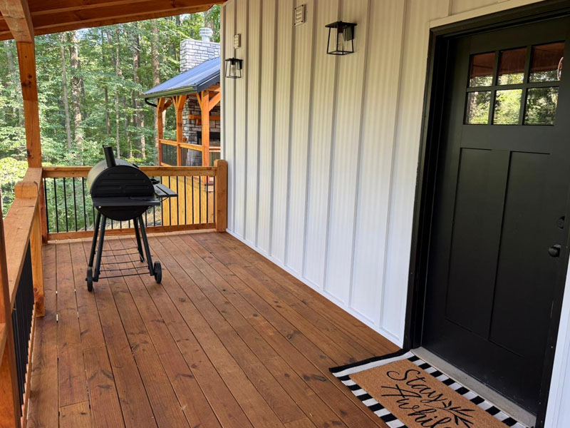 Chapter's End Fully stocked coffee, tea, and snack bar